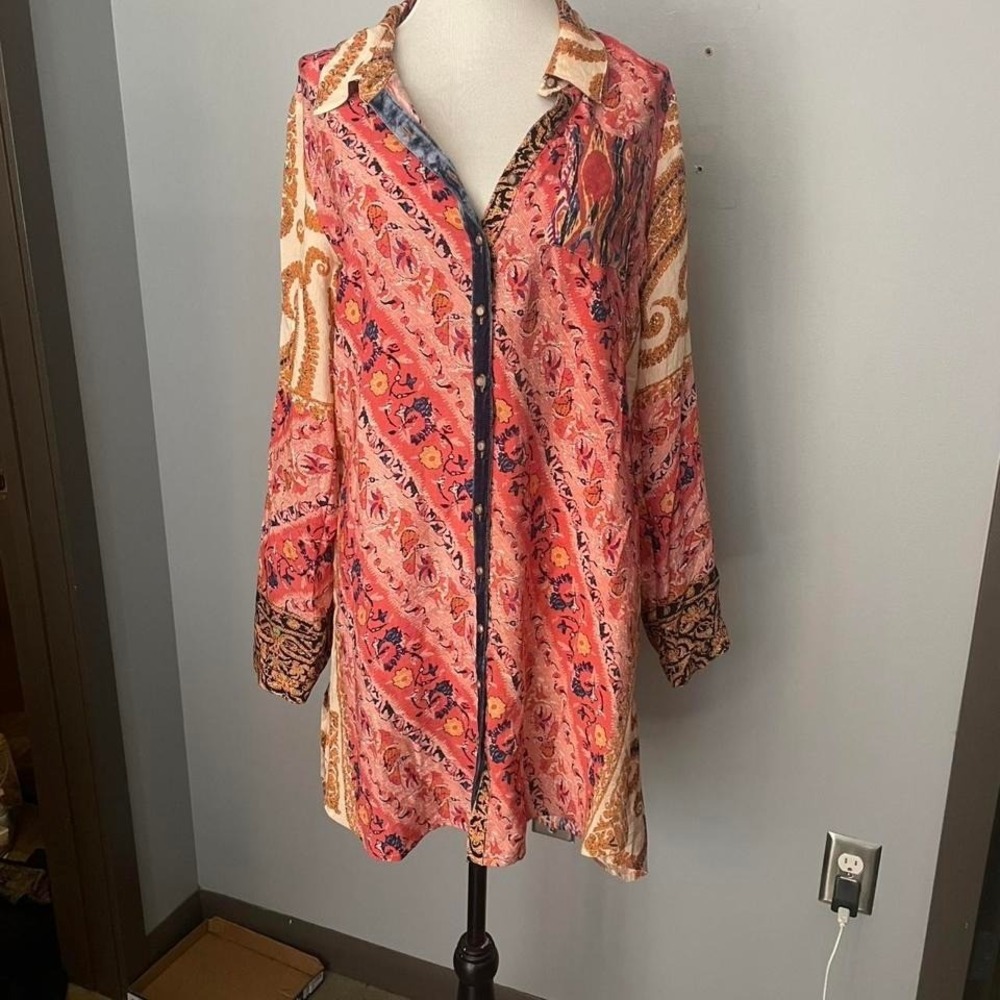 Boho tunic button up size small
